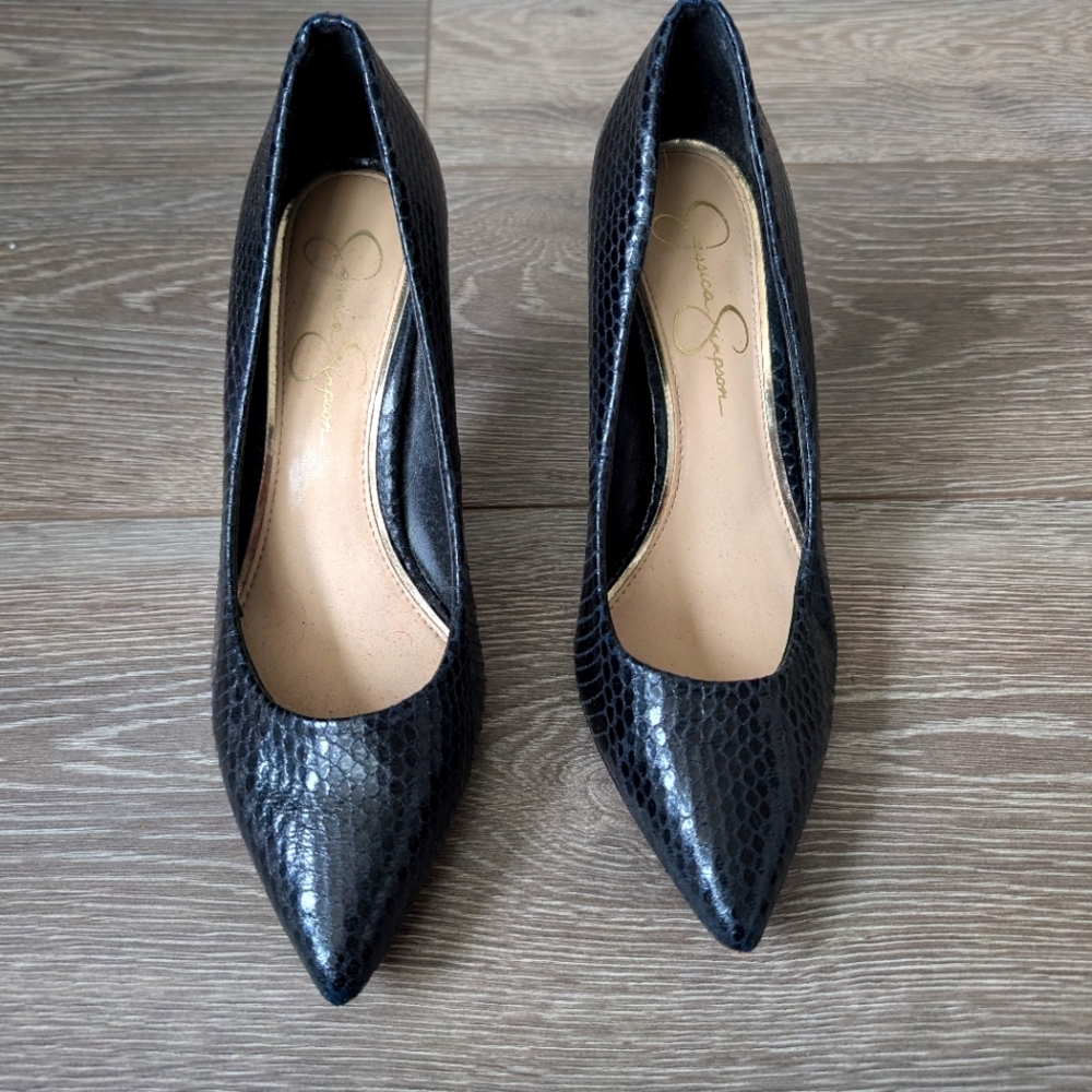 Jessica Simpson Carpena Snake Skin Pumps- Gently Worn